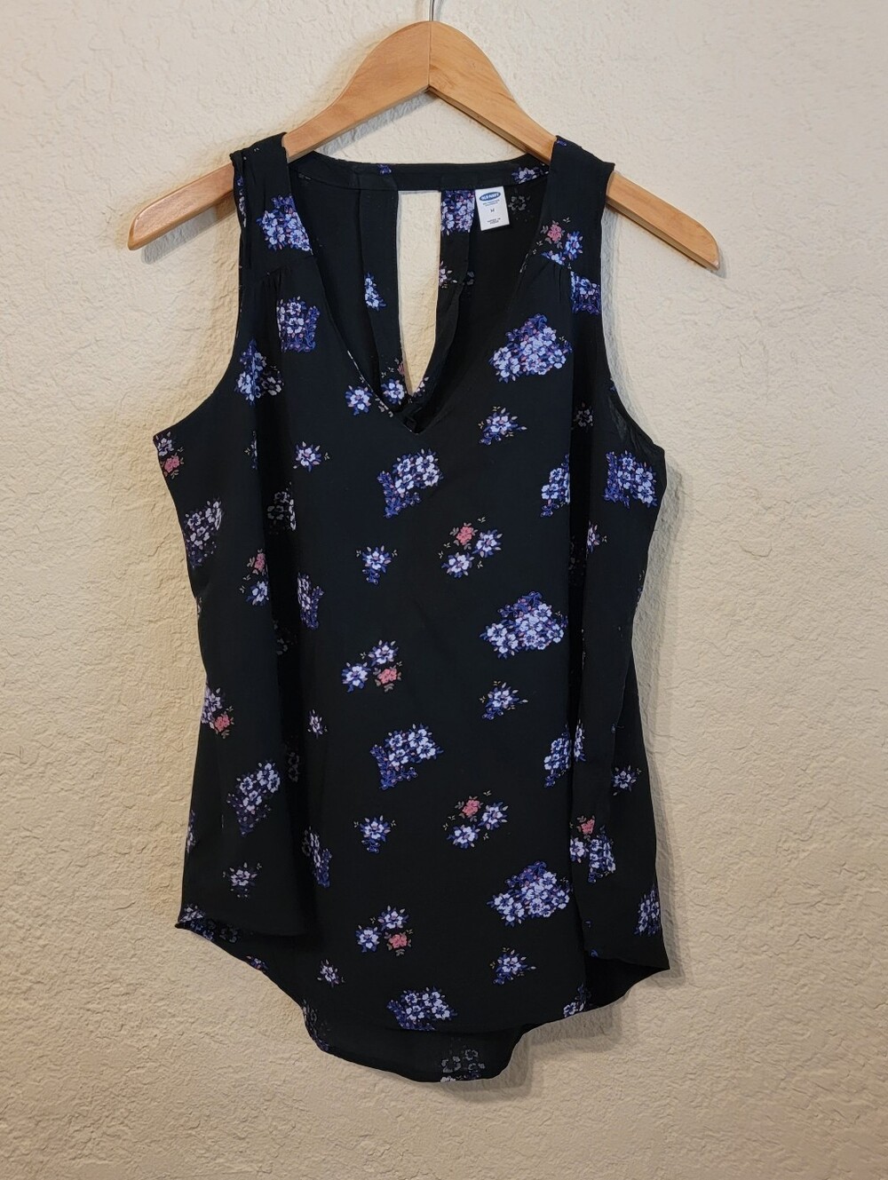 Old Navy Black Floral Keyhole Tank Top Blouse Sleeveless Sz M